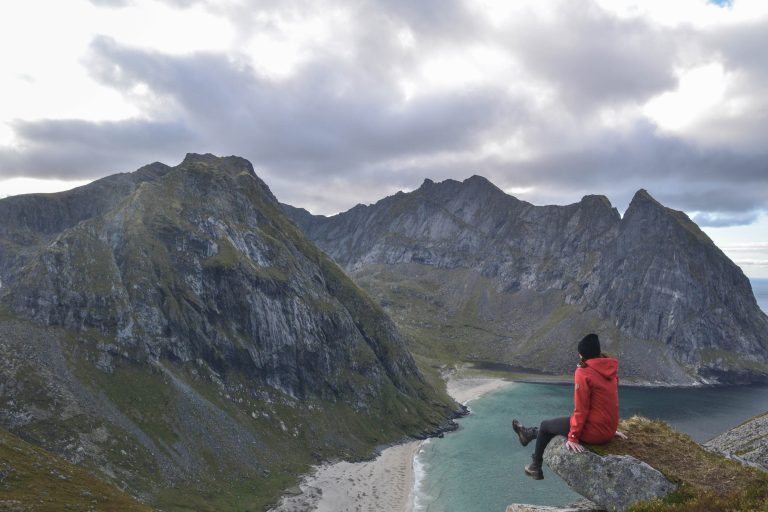 Natur-Highlight Ryten Wanderung Kvalvika Beach Lofoten