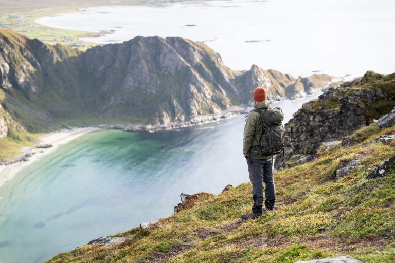 Matind Blick auf Otervika Beach