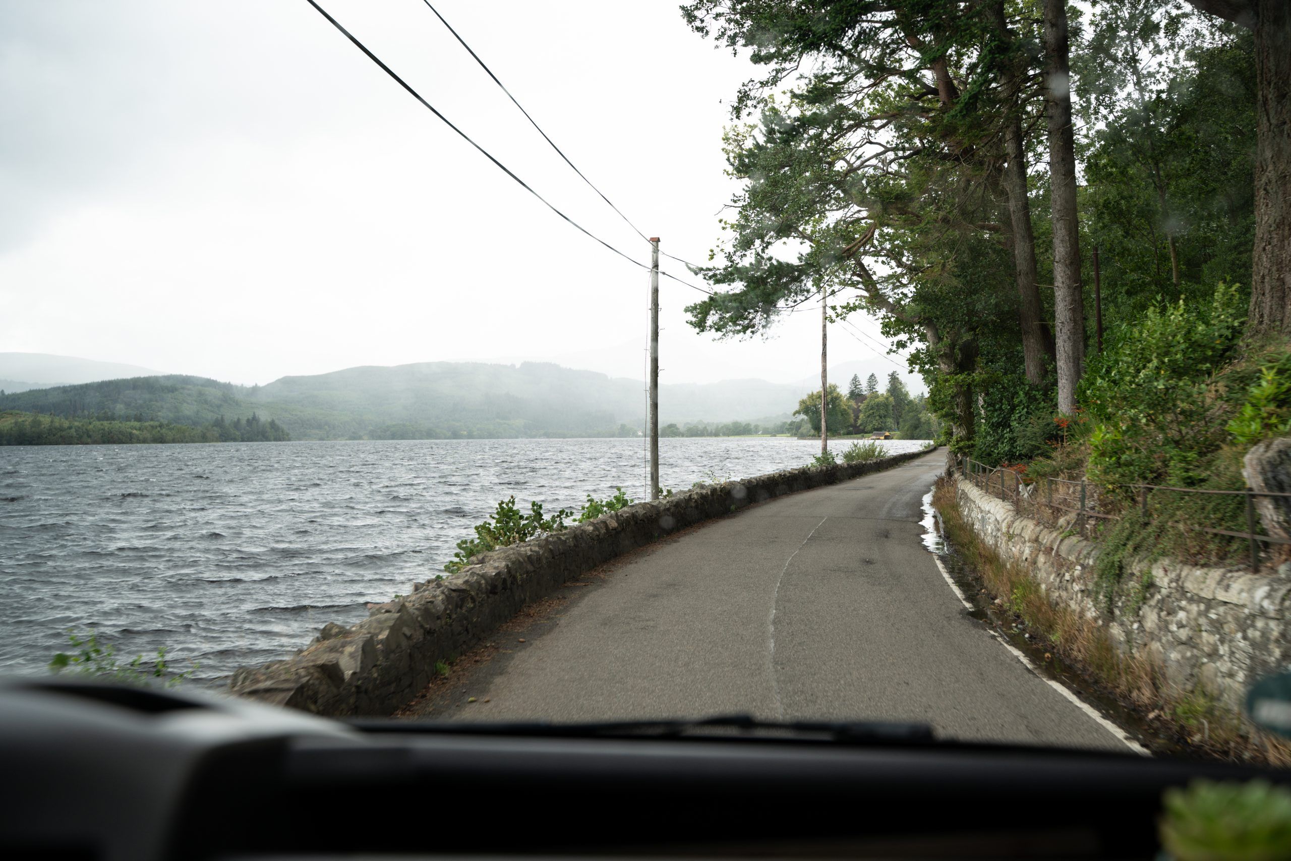 Straße zum Loch Arklet