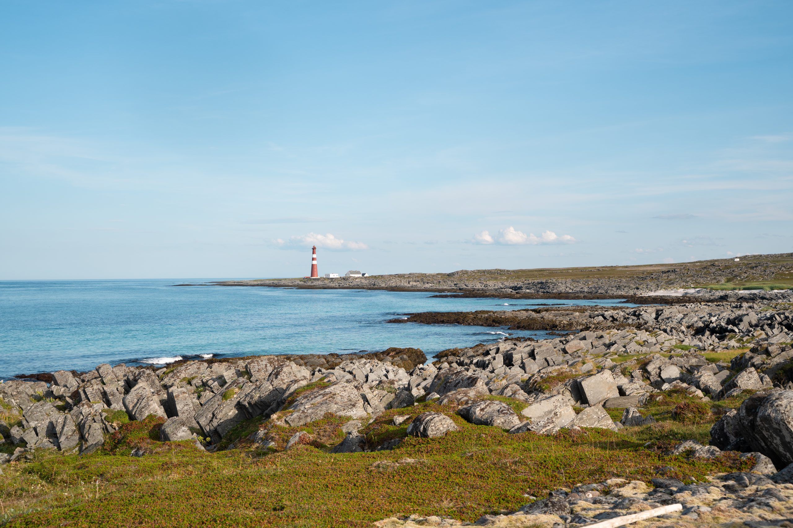 Slettnes Fyr und Naturreservat auf Nordkyn Norwegen Arktis Rundreise zwei Wochen Rentiere Nordkap