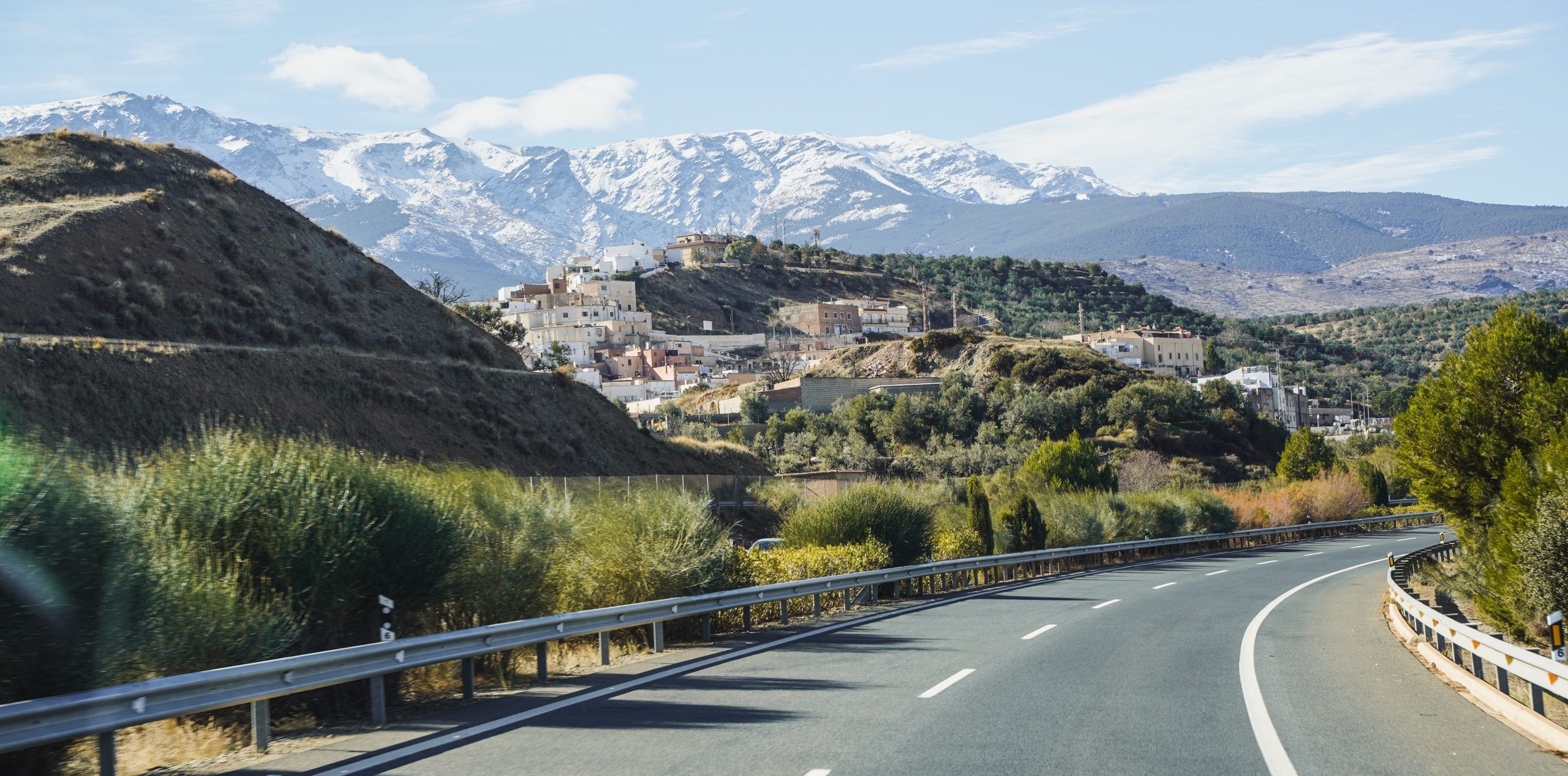 Fahrt entlang der Sierra Nevada