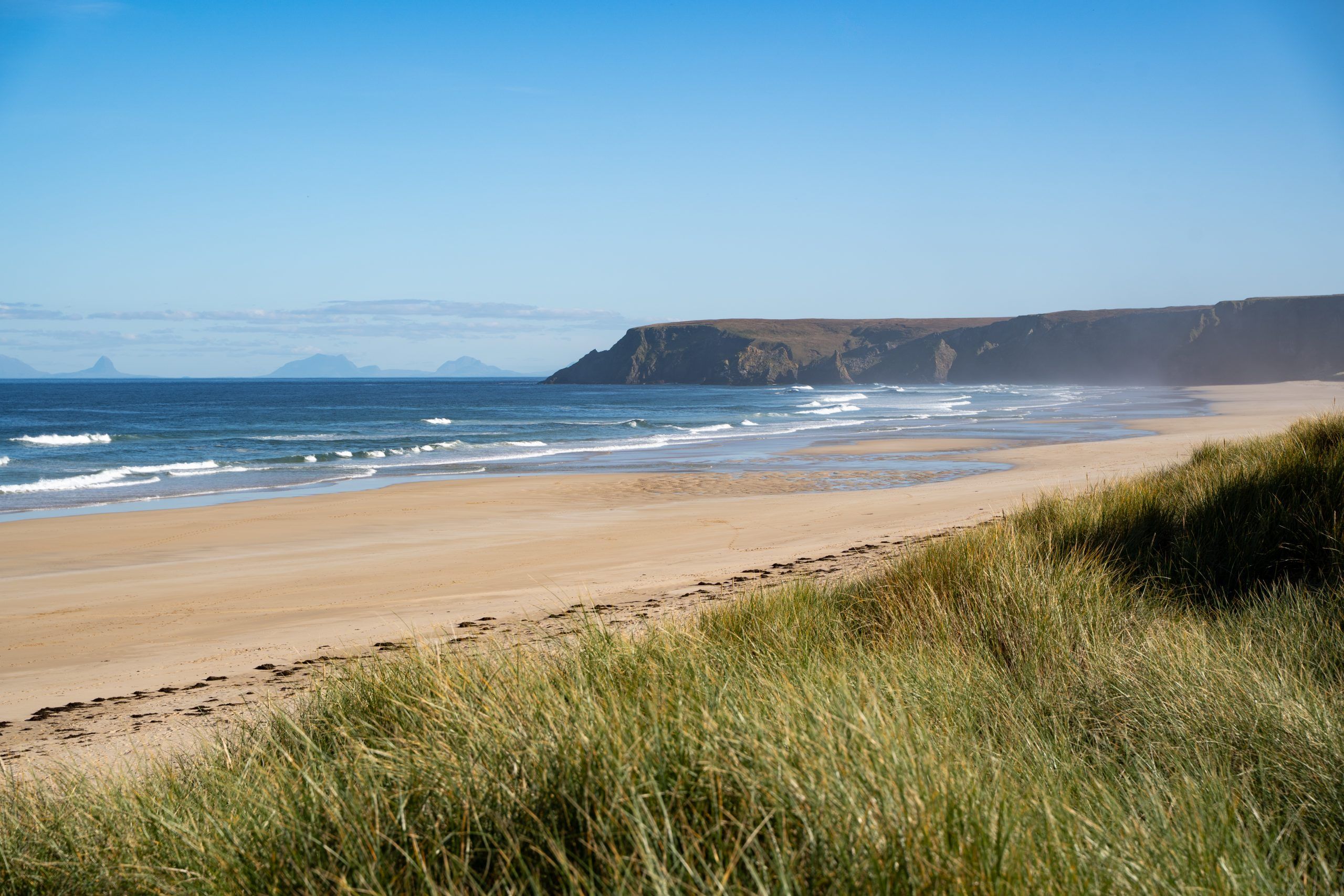 Klippen am Garry & Tolsta Beach auf der Isle of Lewis in Schottland