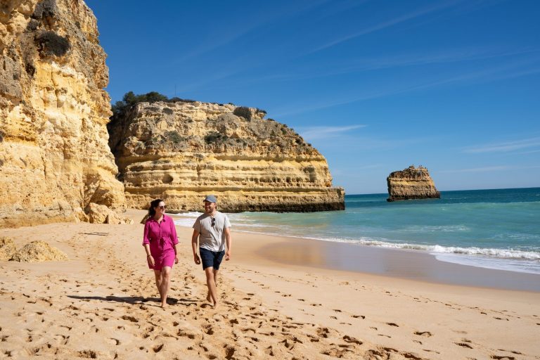 Praia da Marinha_Algarve_Portugal Rundreise Camper